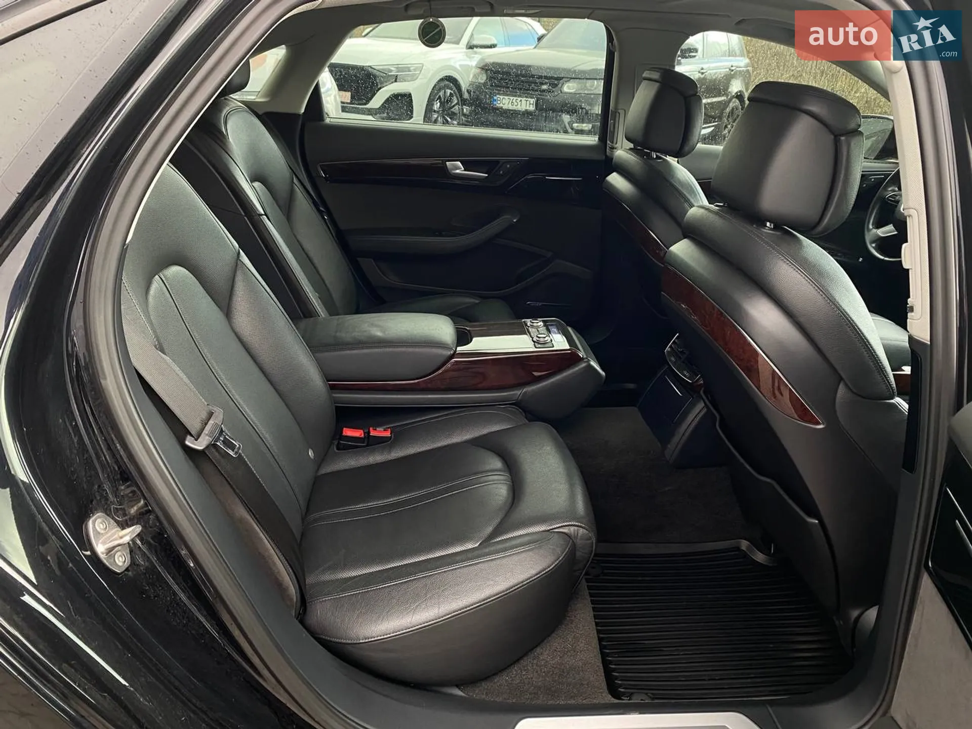 2013 Audi A8 - мініатюра 27