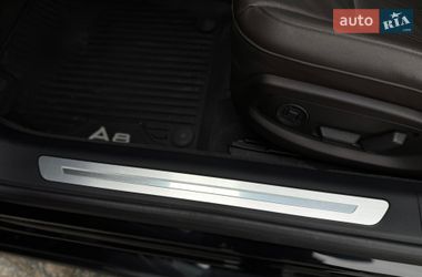 Седан Audi A8 2021 в Львове