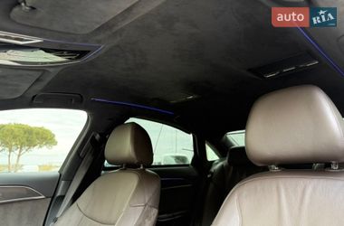 Седан Audi A8 2021 в Львове