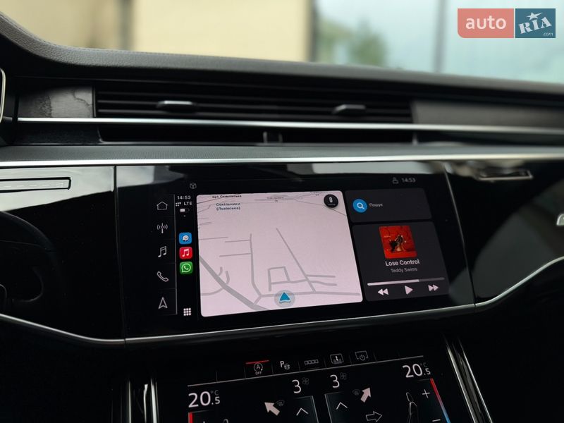 Седан Audi A8 2021 в Львове