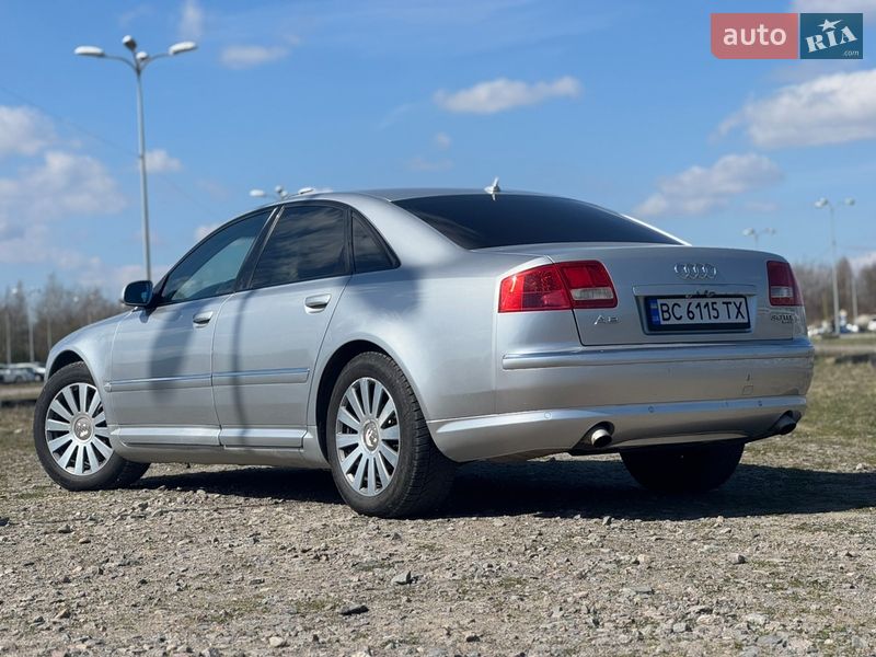 Седан Audi A8 2007 в Львові