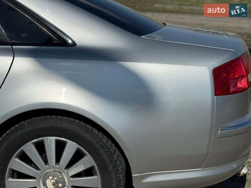 Седан Audi A8 2007 в Львові