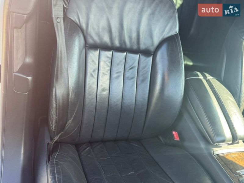 Седан Audi A8 2007 в Львові