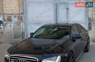 Седан Audi A8 2010 в Луцьку
