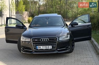 Седан Audi A8 2014 в Ровно