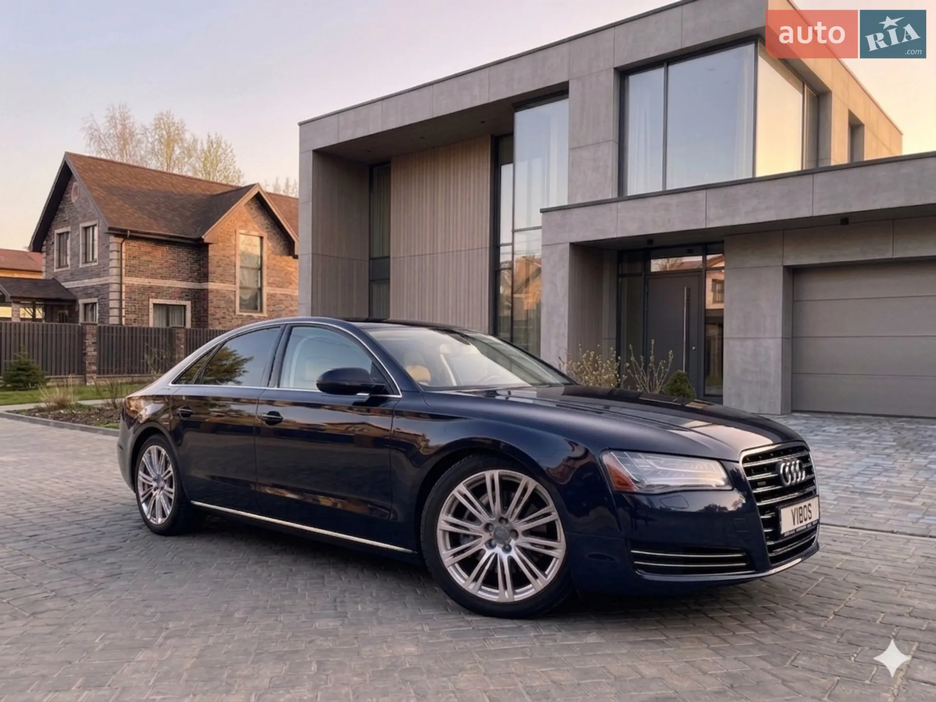 2013 Audi A8 - фото 1