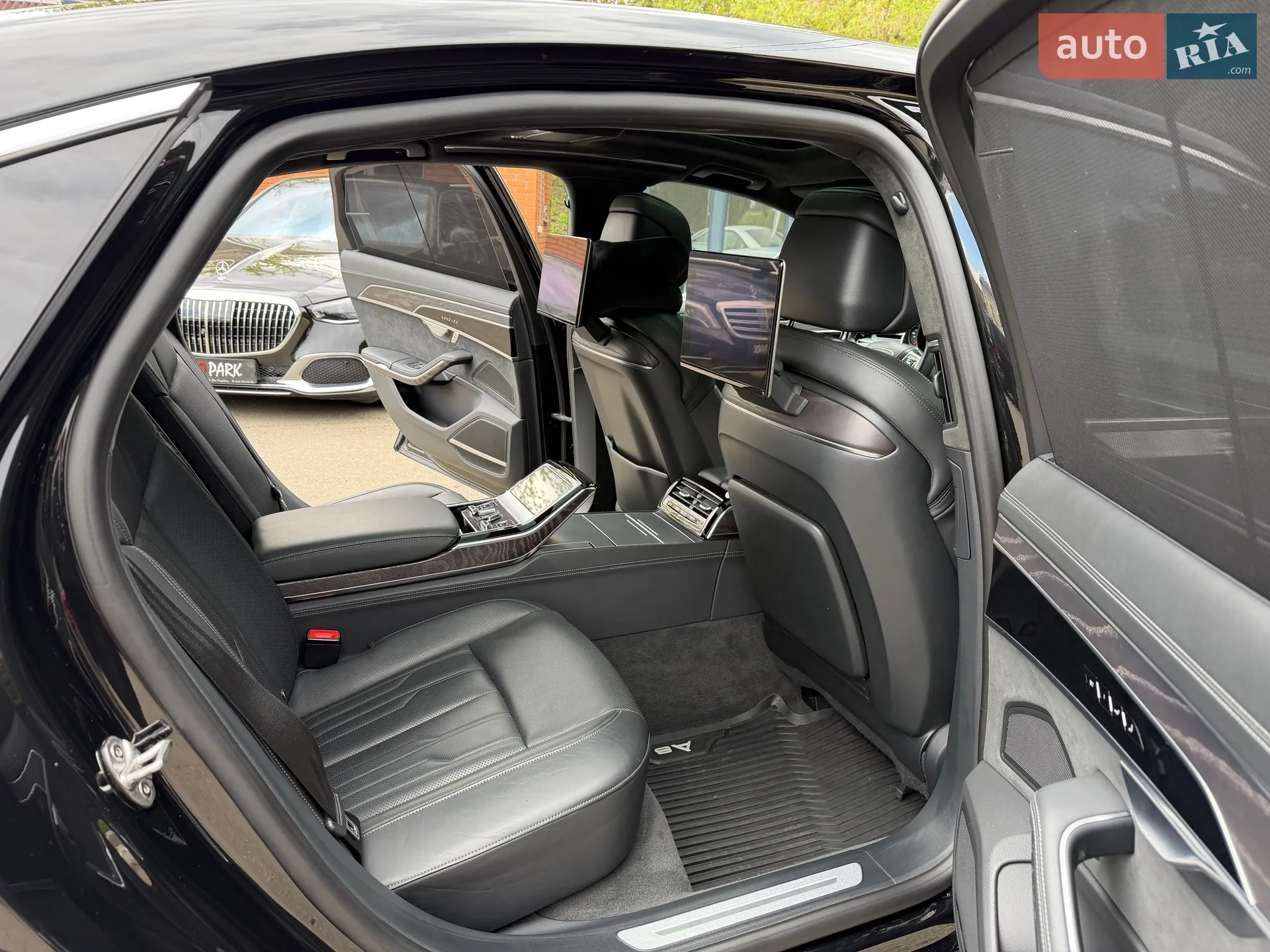 2022 Audi A8 - мініатюра 25