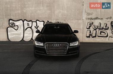 Седан Audi A8 2013 в Львове