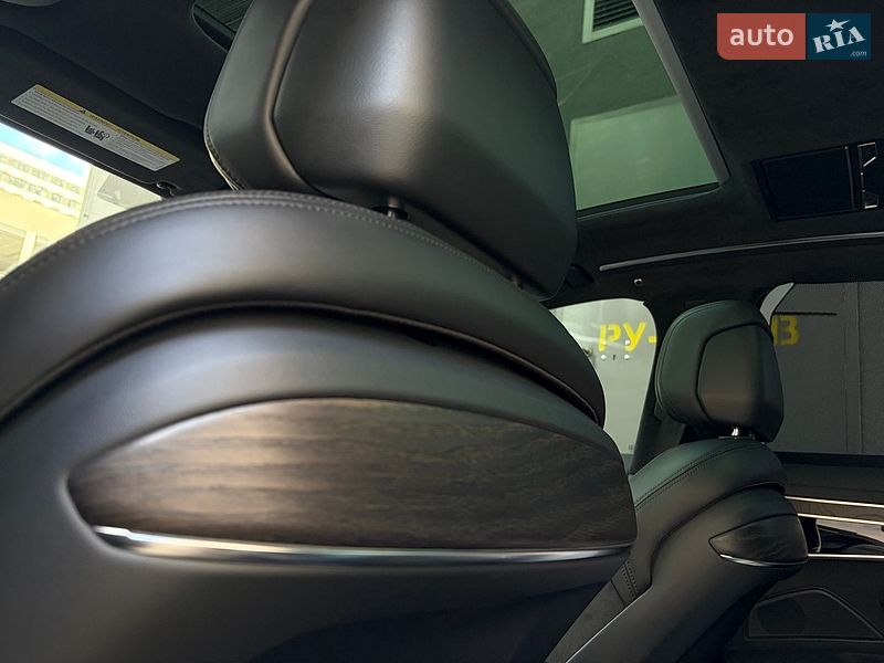 Седан Audi A8 2020 в Києві