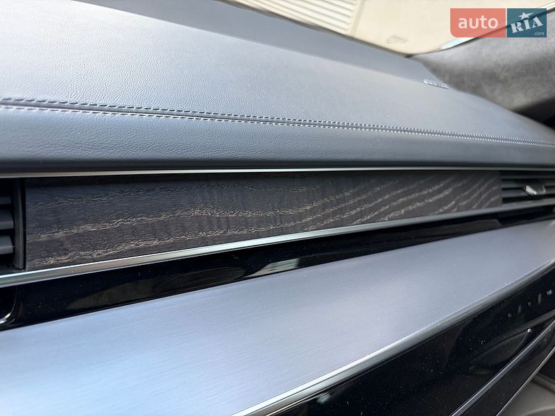 Седан Audi A8 2020 в Києві