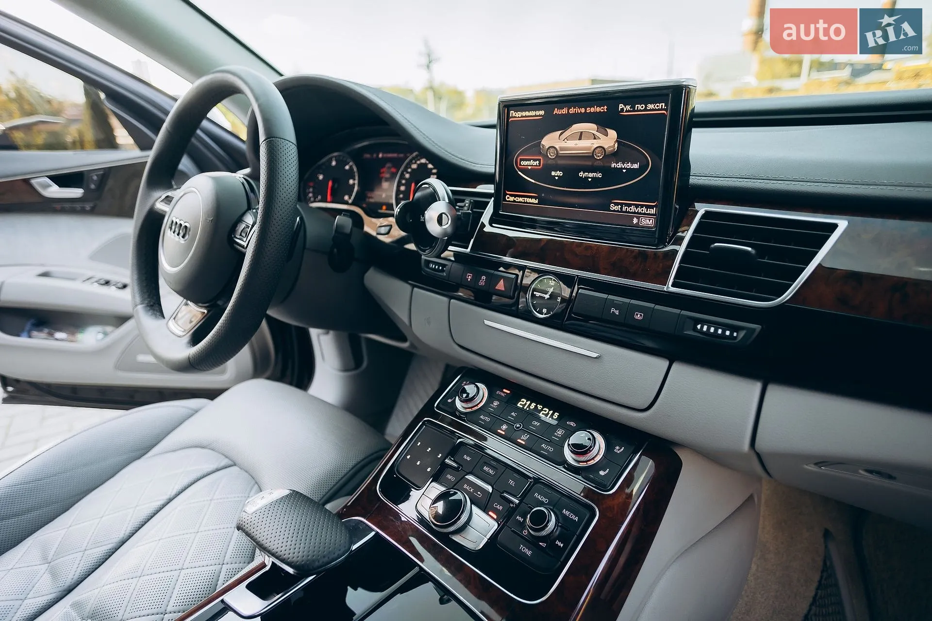 2011 Audi A8 - мініатюра 12