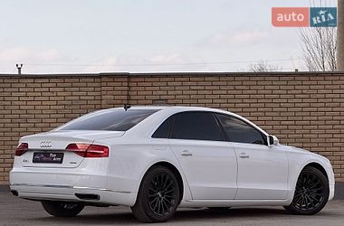 Седан Audi A8 2016 в Кривом Роге