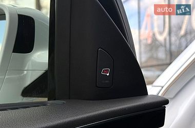 Седан Audi A8 2016 в Кривом Роге