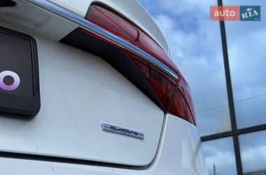 Седан Audi A8 2016 в Кривом Роге