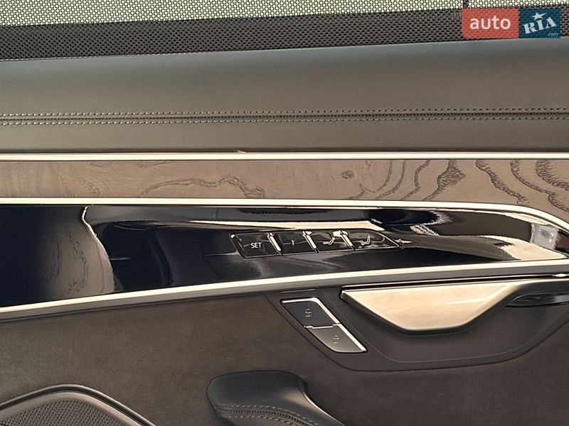 Седан Audi A8 2020 в Києві