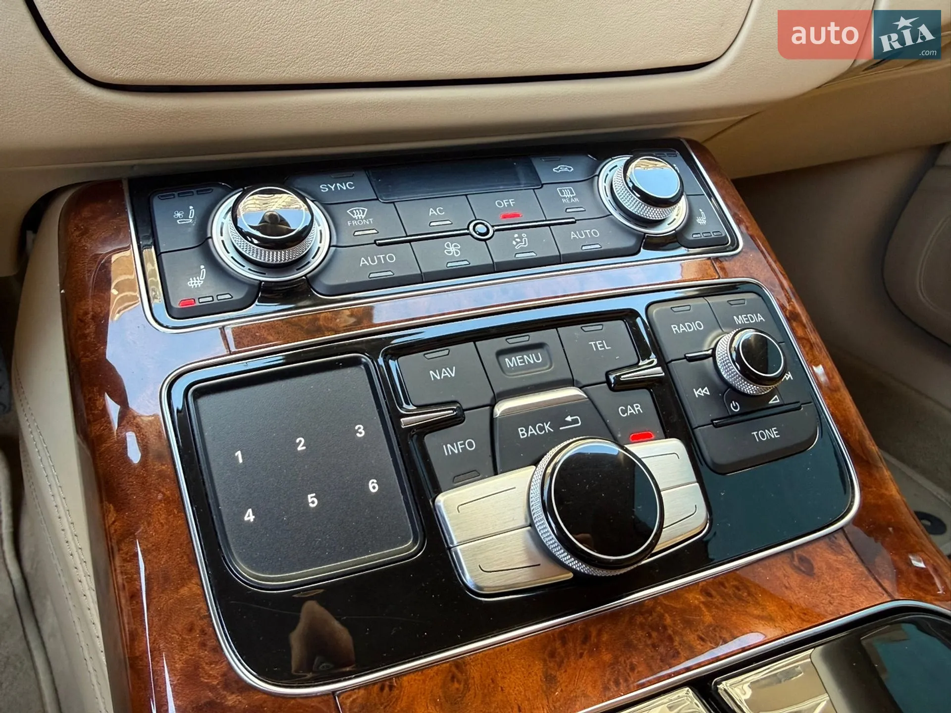 2010 Audi A8 - мініатюра 67