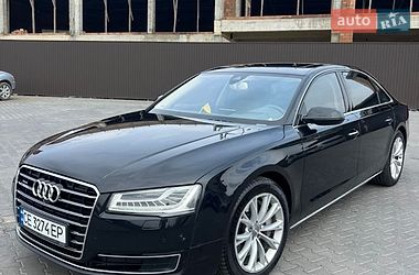 Седан Audi A8 2013 в Черновцах