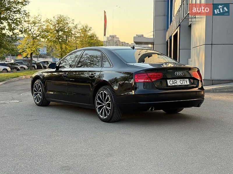 Седан Audi A8 2014 в Киеве