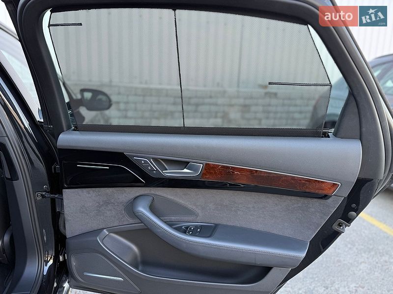 Седан Audi A8 2014 в Киеве