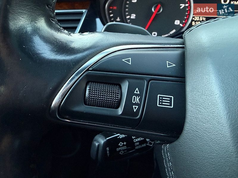Седан Audi A8 2014 в Киеве