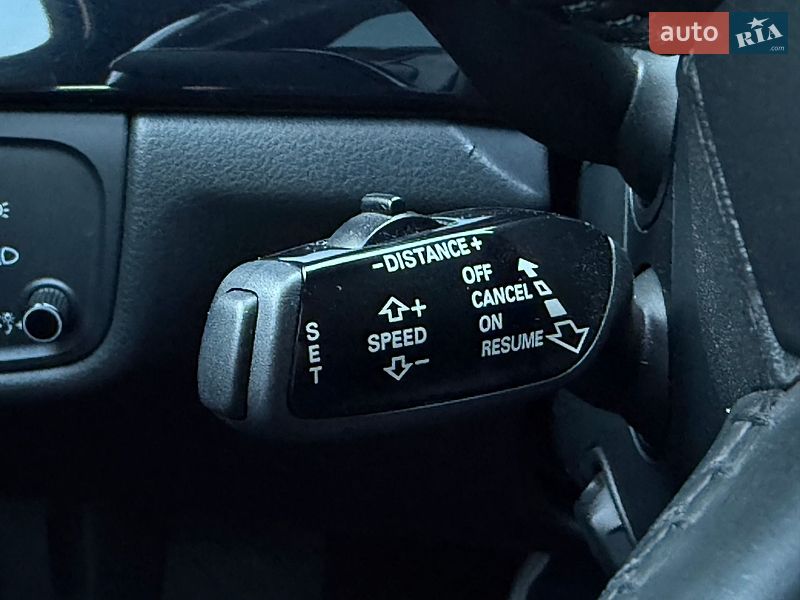 Седан Audi A8 2014 в Киеве