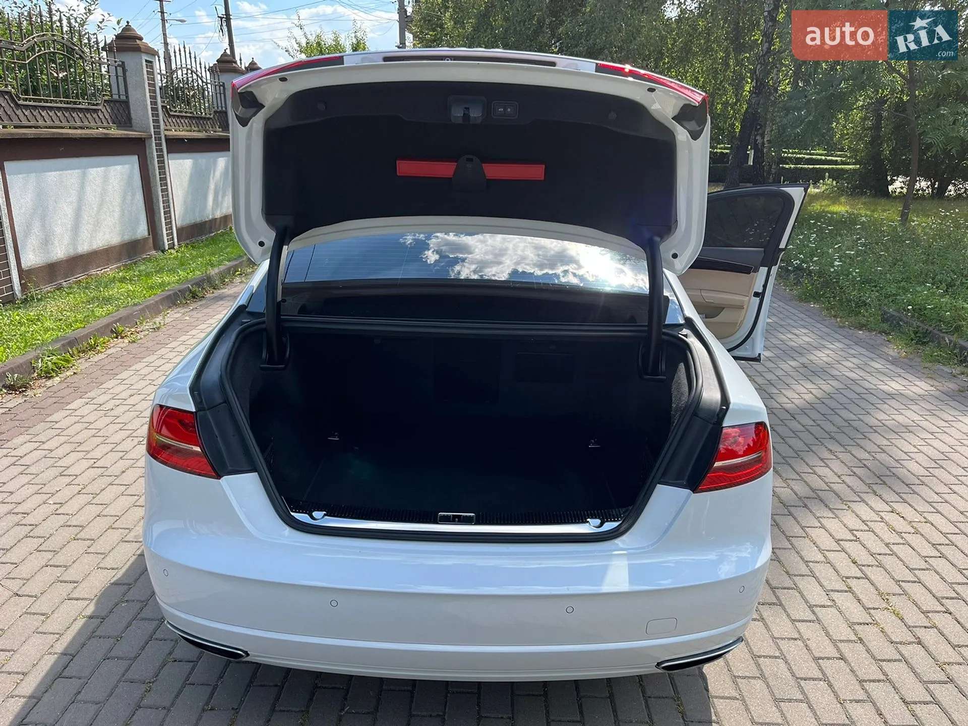 2016 Audi A8 - мініатюра 30