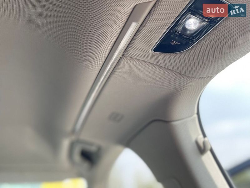 Седан Audi A8 2011 в Львове