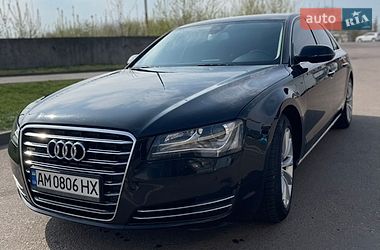 Седан Audi A8 2011 в Львове