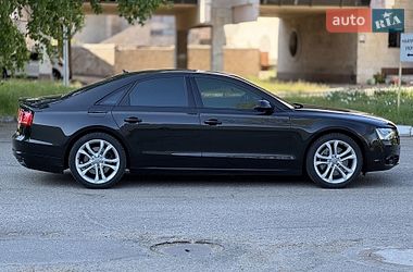 Седан Audi A8 2010 в Днепре