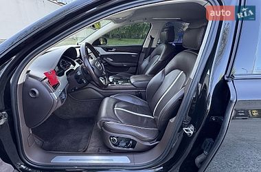 Седан Audi A8 2010 в Днепре