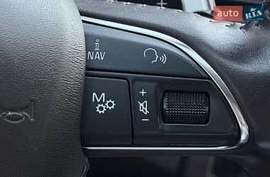 Седан Audi A8 2010 в Днепре