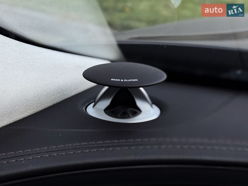 Седан Audi A8 2010 в Днепре