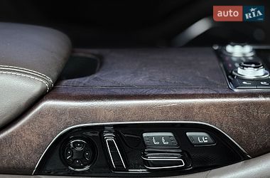 Седан Audi A8 2010 в Днепре