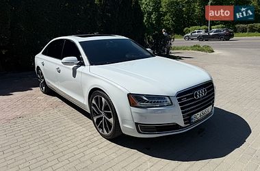 Седан Audi A8 2014 в Львове