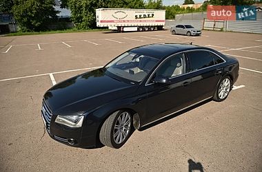 Седан Audi A8 2010 в Ровно