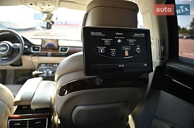 Седан Audi A8 2010 в Ровно