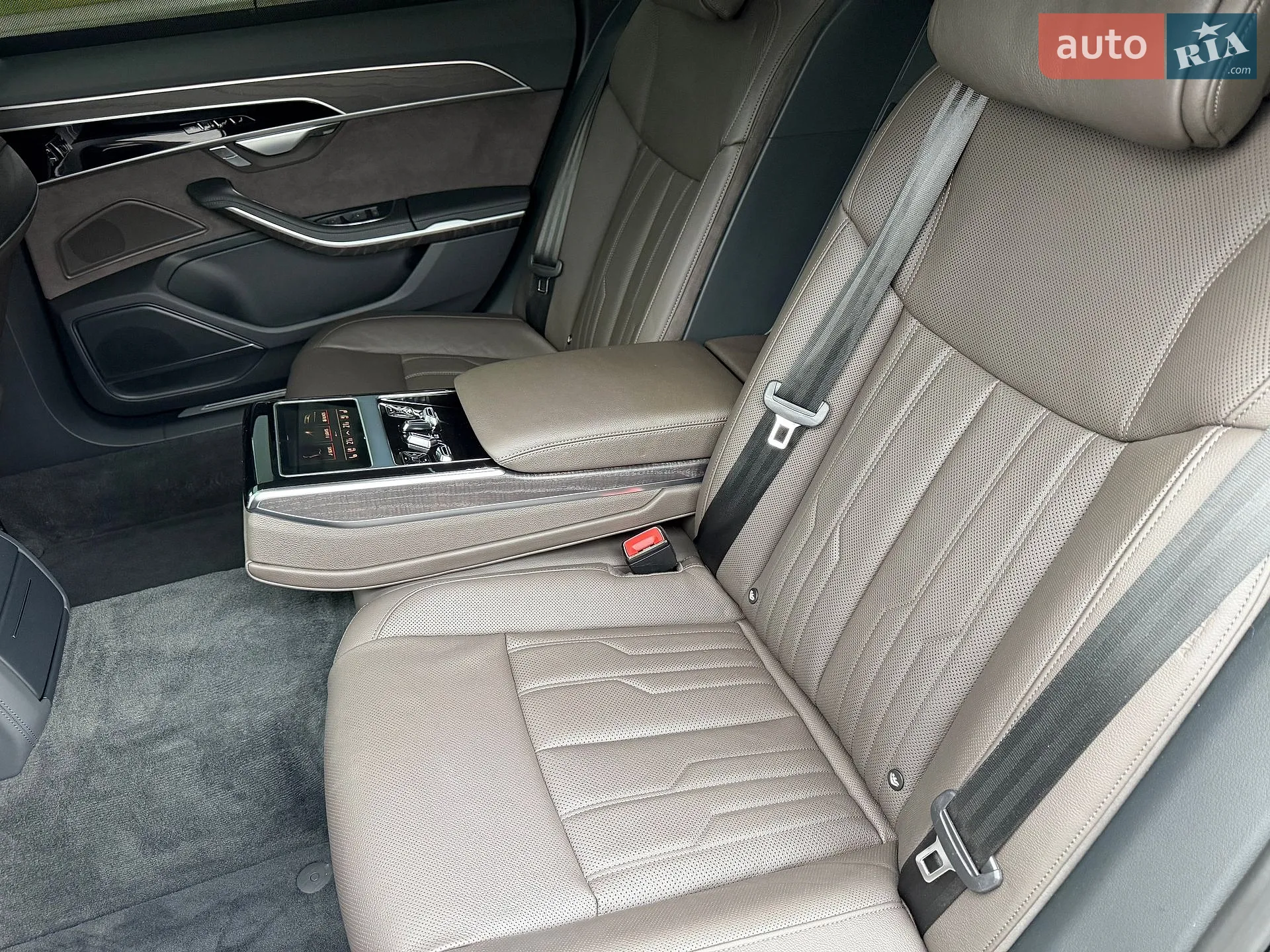 2022 Audi A8 - мініатюра 30
