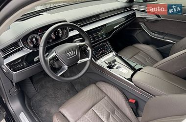 Седан Audi A8 2022 в Киеве