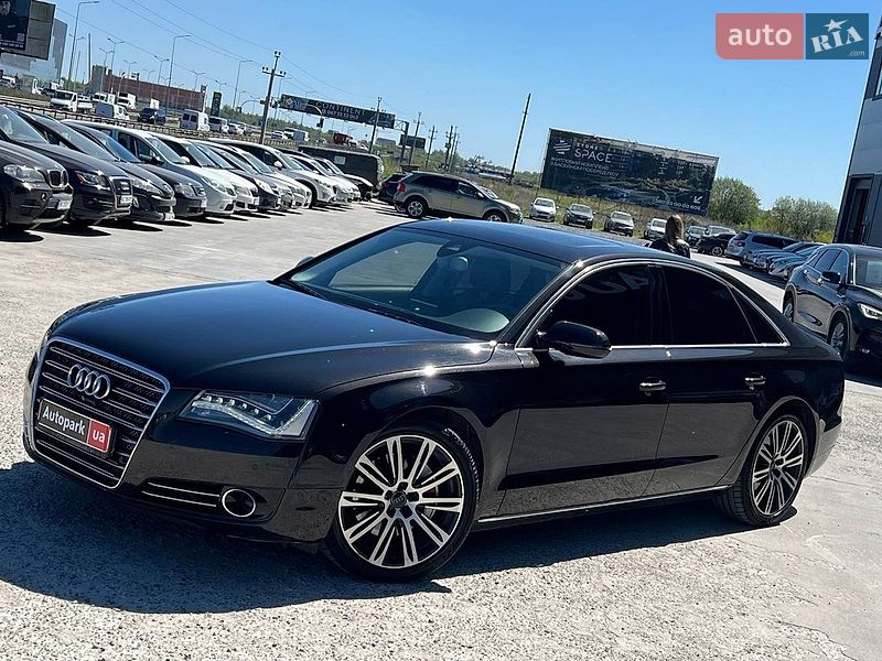 Седан Audi A8 2012 в Львові