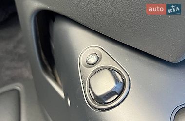 Седан Audi A8 2012 в Львові