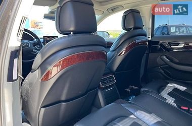 Седан Audi A8 2012 в Львові