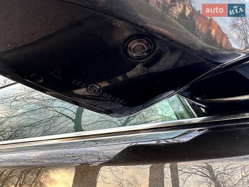 Седан Audi A8 2014 в Виннице