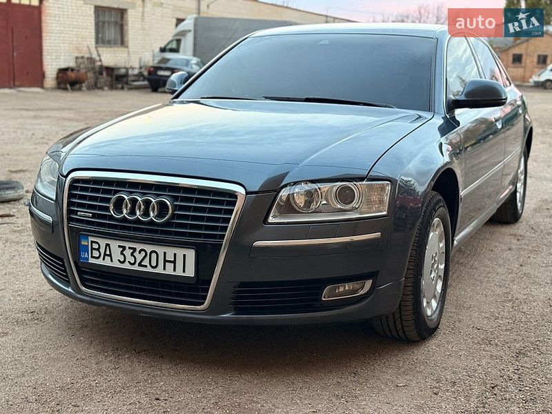 Седан Audi A8 2008 в Бобринце