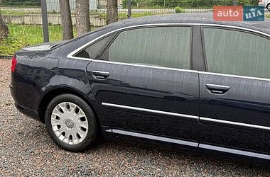 Седан Audi A8 2009 в Стрию