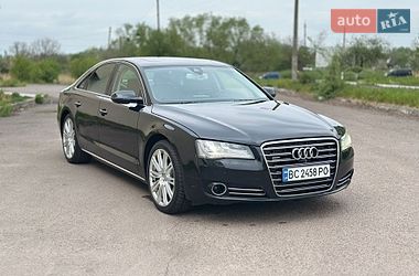 Седан Audi A8 2013 в Львове