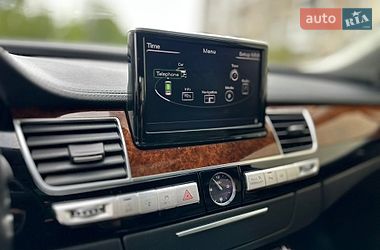 Седан Audi A8 2013 в Львове