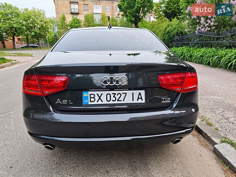 Седан Audi A8 2013 в Бердичеве