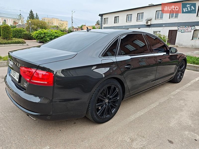 Седан Audi A8 2013 в Бердичеве
