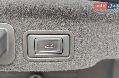 Седан Audi A8 2013 в Бердичеве