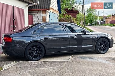 Седан Audi A8 2013 в Бердичеве